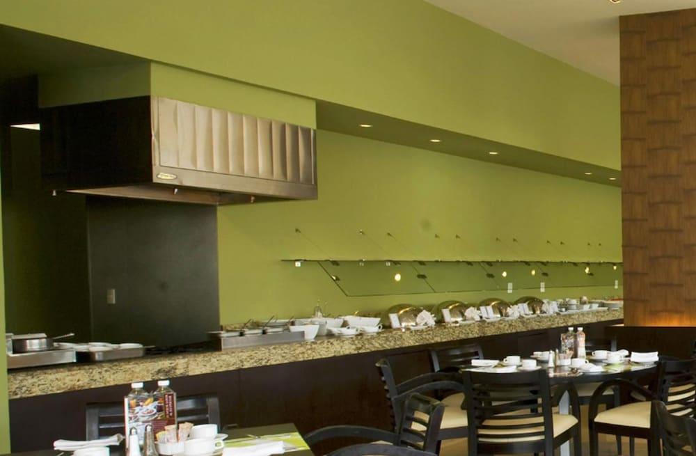 Fiesta Inn Tepic Εξωτερικό φωτογραφία